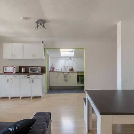 Lovely Spacious 3Room Loft Under Roof-100M2-Touristarea Rauth 外观 照片