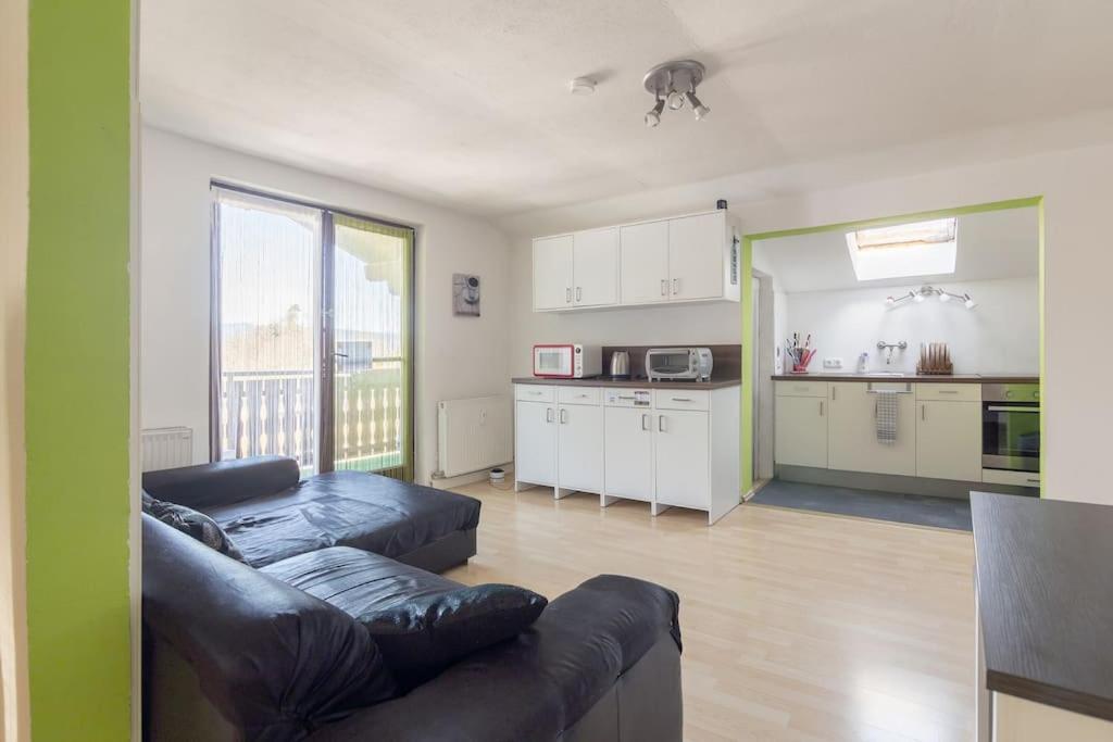 Lovely Spacious 3Room Loft Under Roof-100M2-Touristarea Rauth 外观 照片