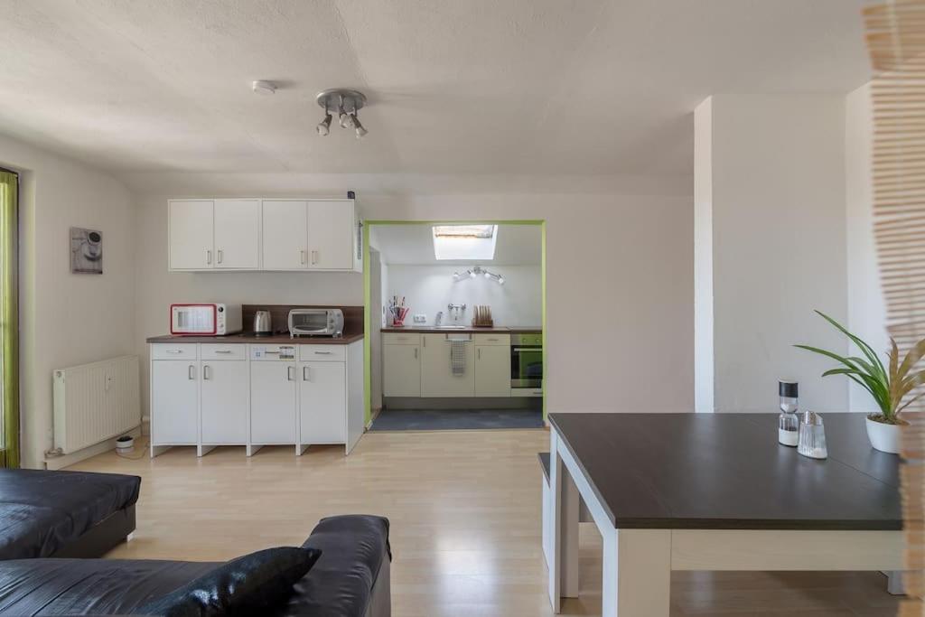 Lovely Spacious 3Room Loft Under Roof-100M2-Touristarea Rauth 外观 照片